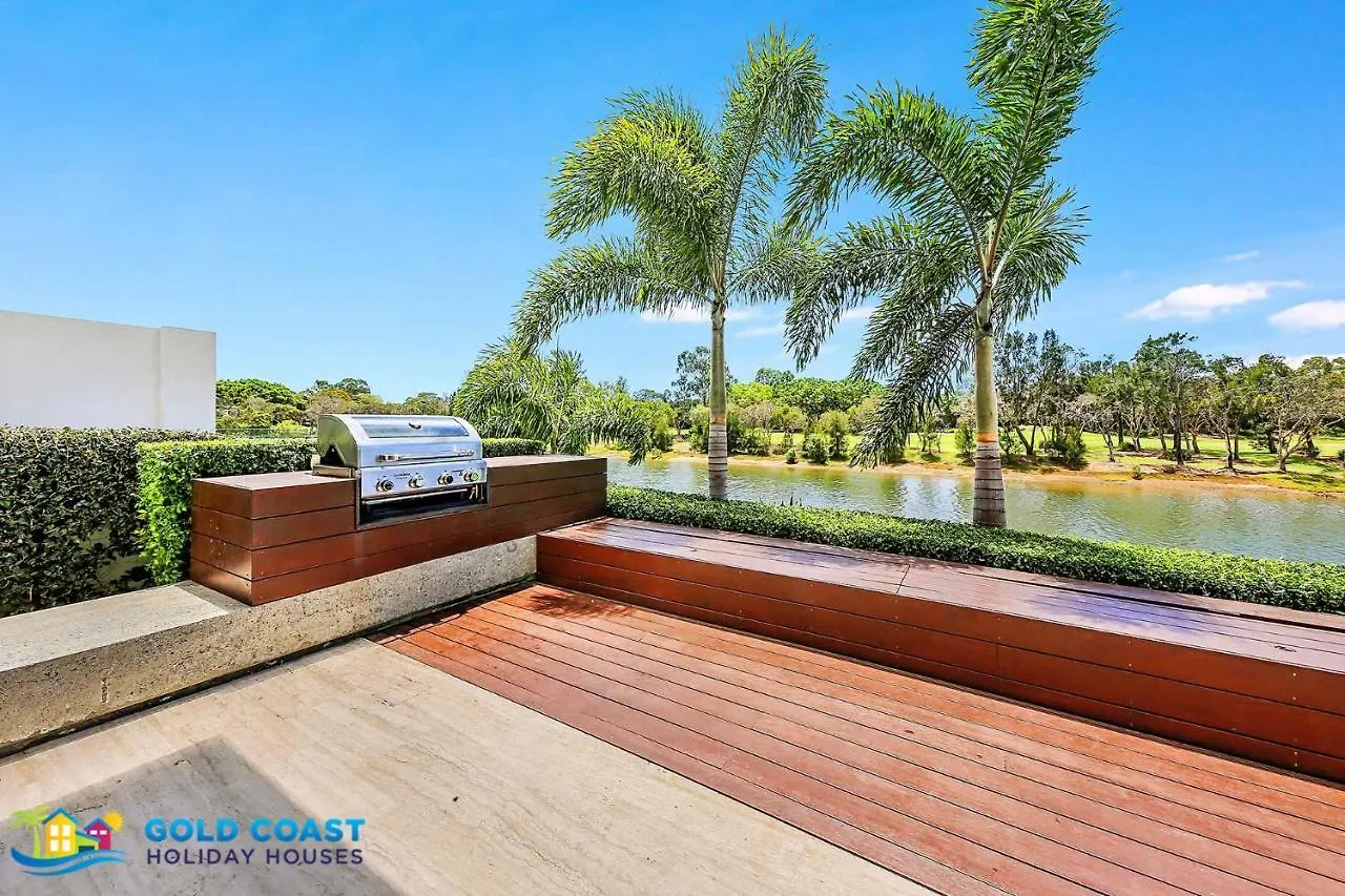The Pinnacle At Hope Island Resort Australia